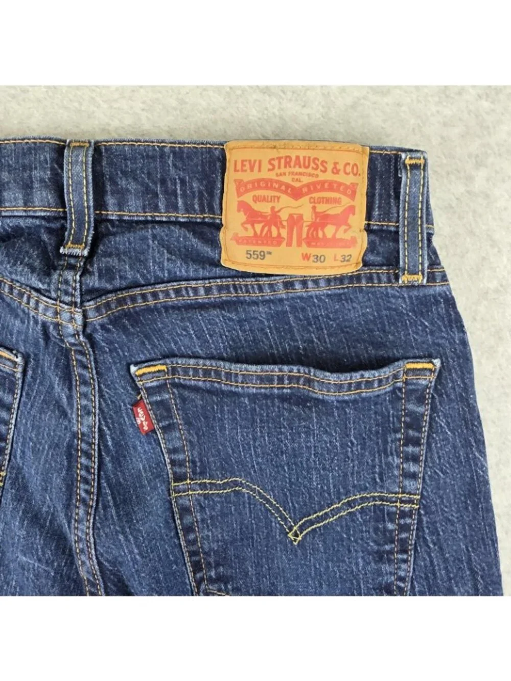 Levi's 559 Jeans Mens 30x32 Blue Medium Wash Relaxed Straight Denim Cotton